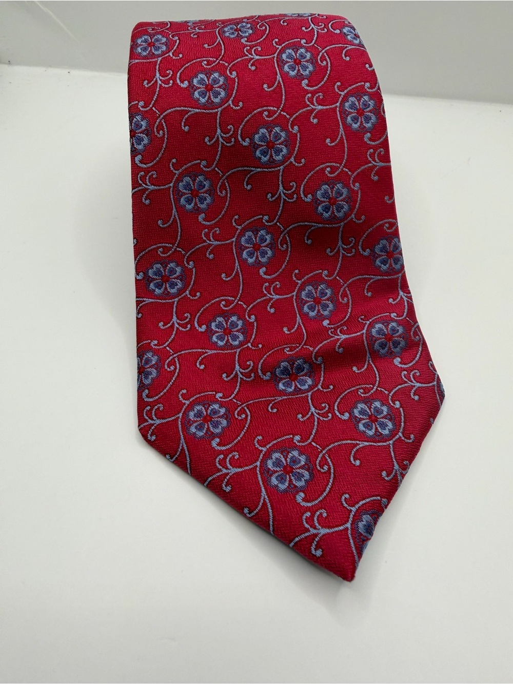 David Donahue Red Tie with Blue Floral Medallions